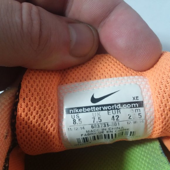 Nike Air Zoom Structure 18 Athletic Running Shoes - Picture 12 of 12